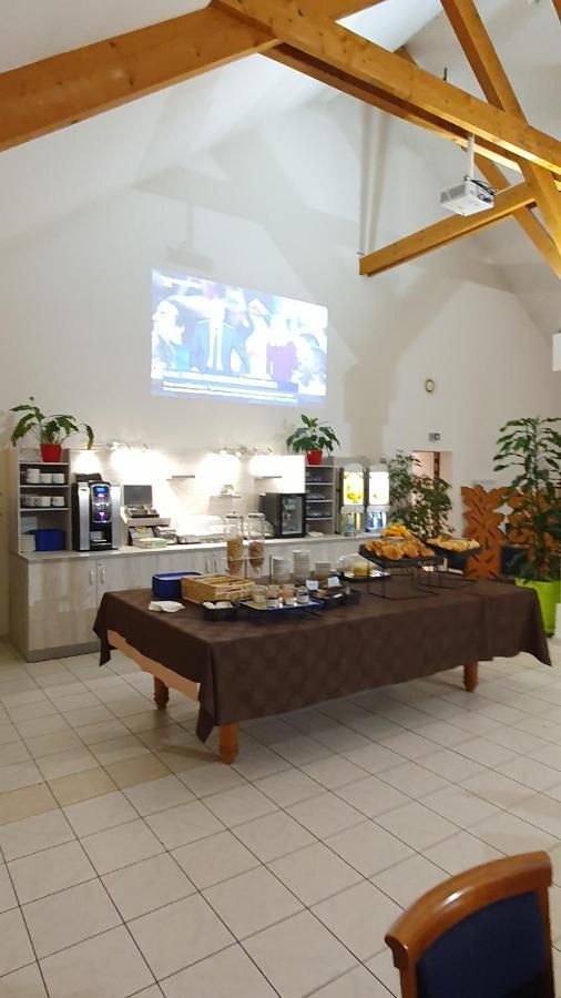 Hotel De L'abbaye Ferrieres-en-Gatinais